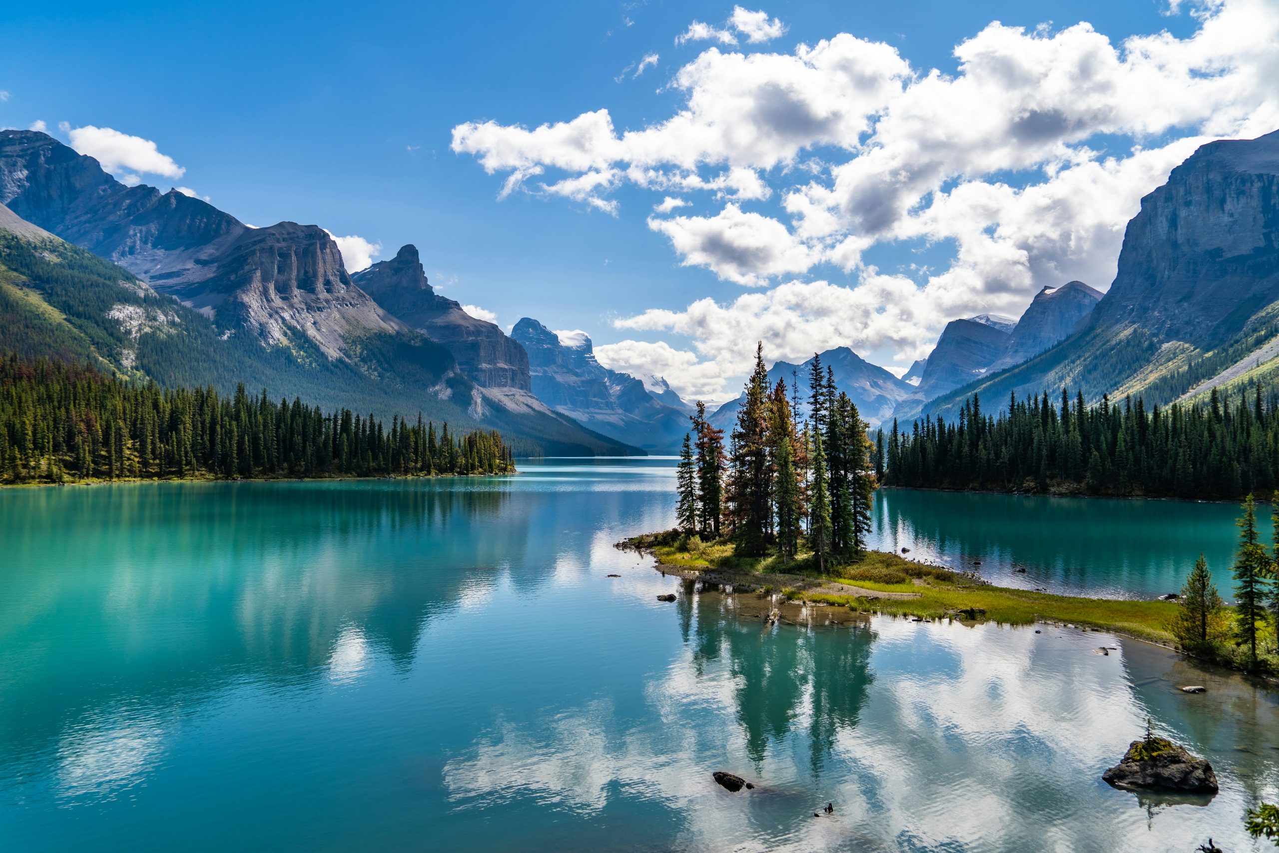 Đảo Spirit Island trên hồ Maligne, Vườn quốc gia Jasper